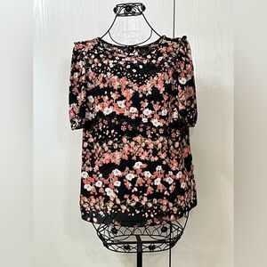 🟢 🆕 NWT! Worthington Black Floral Short Sleeve Blouse